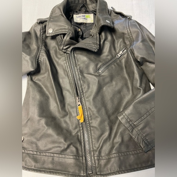 Genuine Kids by Osh Kosh Faux Leather Motorcycle Jacket | Size 5T - Picture 3 of 15